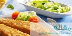 عمل شرائح السمك مع كراث وصلصة الخل