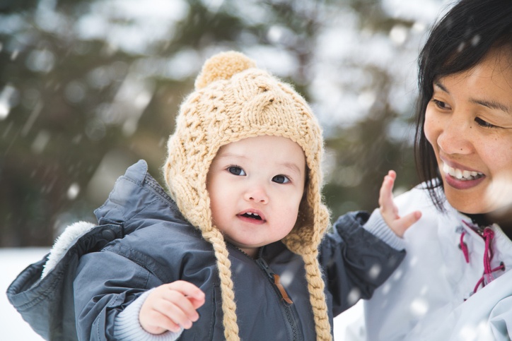نصائح مهمة لرعاية المولود الجديد في الشتاء