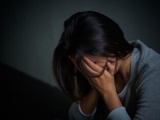 أعراض وعلاج الاكتئاب